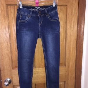 Wall flower jeans. Perfect condition. Size 3